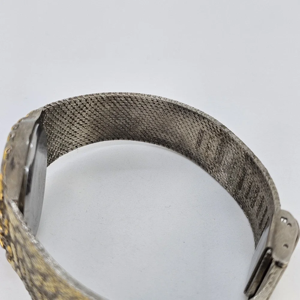 VTG QUEMEX Nugget Watch 32MM Black Dial Gold Tone‎ Bands Up to 7